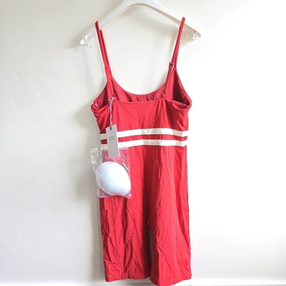 New Perfect Moment Seamless Stripe Red Fitness Suit NWT Large - Picture 11 of 13